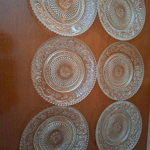 Crystal and ceramic decorative vases like new