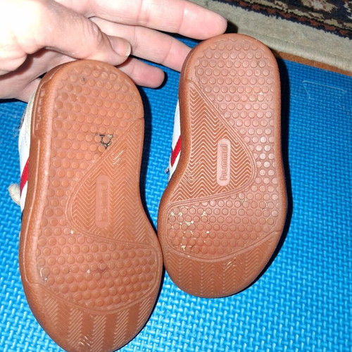 Hummel sports shoes size 20 like new, leather