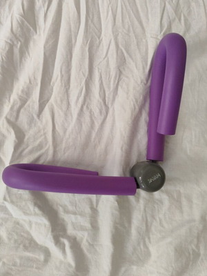 Thigh Master exercise spring like new, purple