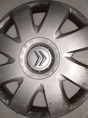 Citroen gray metal hubcap 17 inches used