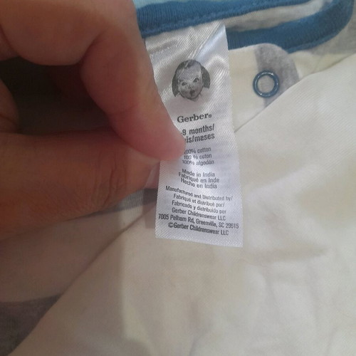 Gerber baby bodysuits used, 6-9 and 3-6 months, pack of 5