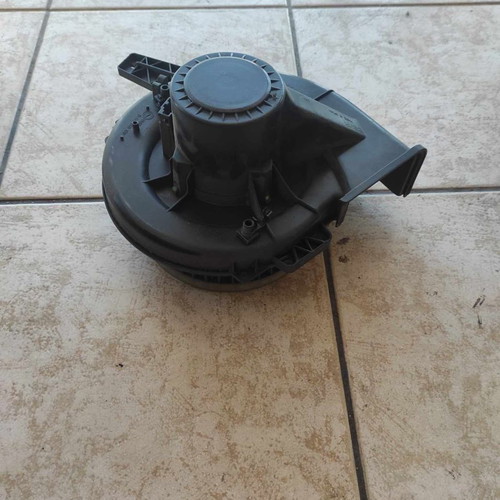 Heater motor for VW Polo '02-'08 used, code 6Q1820015G