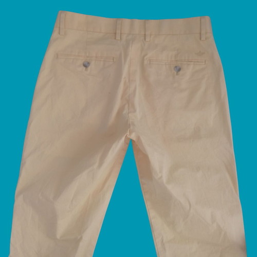 Dockers Extra Slim Fit Chino Pants like new, yellow beige, size 32x34
