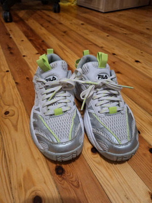 Fila αθλητικά παπούτσια νούμερο 37 σαν καινούργια, πράσινα και ασημί