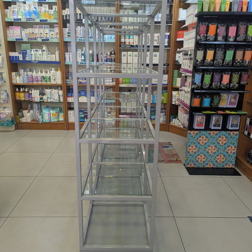 Store shelving unit like new with wheels, heavy construction