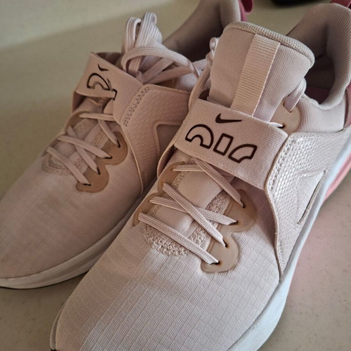 Nike Air sneakers size 38 like new, pink and white