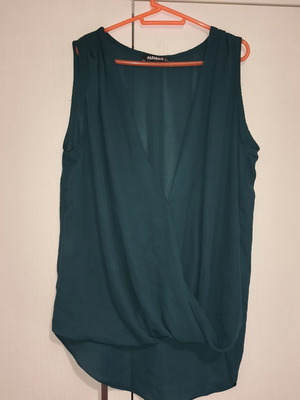 Paranoia green wrap shirt, size S