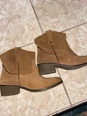 Gioseppo brown ankle boots like new, size 39