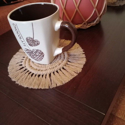 Macrame coasters like new, set of 6 handmade