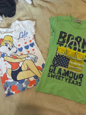 Set of two Looney Tunes and Sweety Years t-shirts like new, age 7-8