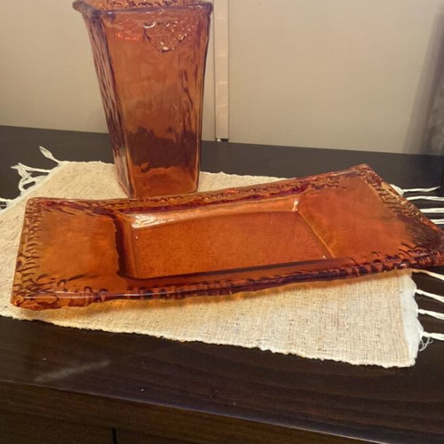 Decorative set vase and tray orange like new