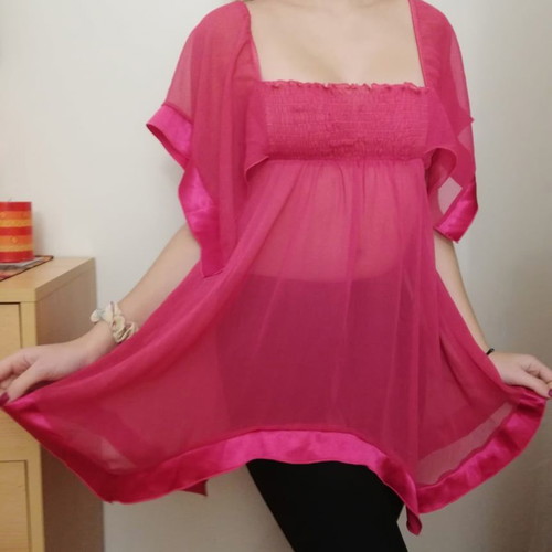Transparent fuchsia top new, satin finish, loose fit