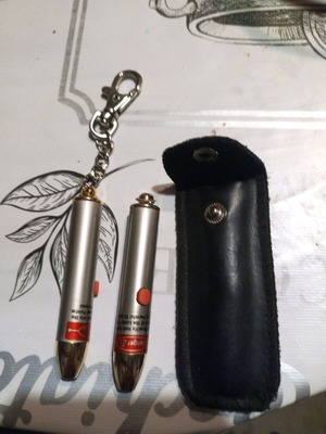 Vintage Laser Keychains new, set of 2