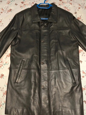 Leather coat new, genuine leather, size Small, black