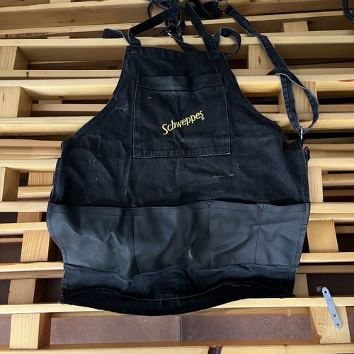 Barista aprons Schweppes like new, pack of 2