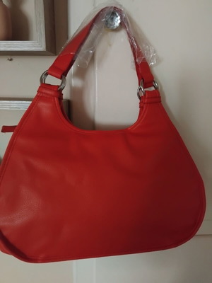 Red leather handbag new without defects