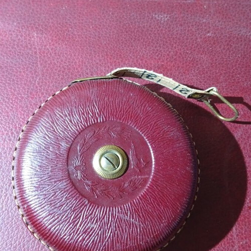 Collectible measuring tape