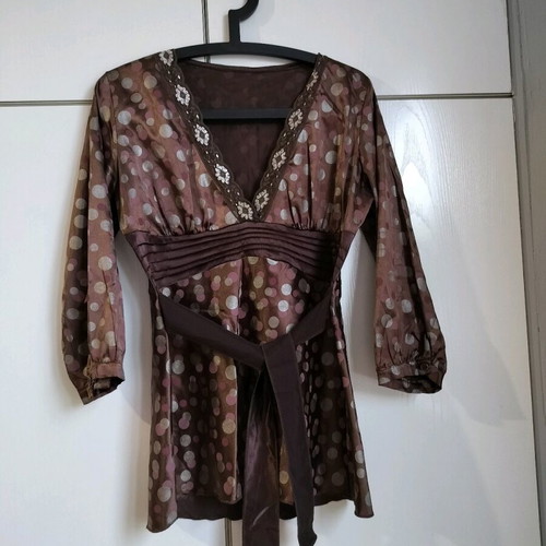 Women's satin blouse like new, brown with belt, size L