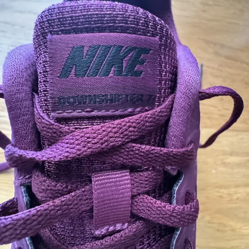 Nike Downshifter 7 Tea Berry running shoes like new, size 40