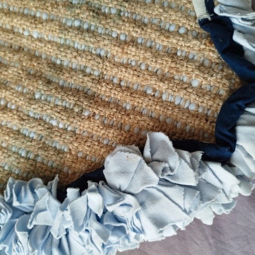 Heart-shaped rag rug bath mat like new, cotton fabric