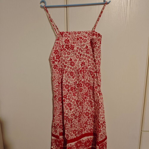 Dress with straps red and white used, size S