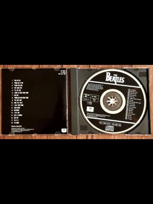 The Beatles Past Masters Volume One CD like new