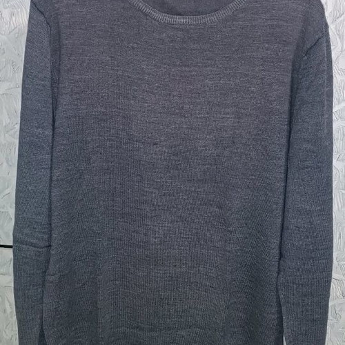 Pullover size Medium like new