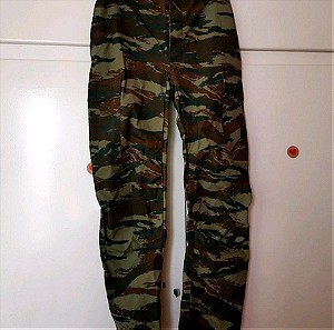 Αντρικό στρατιωτικό παντελονι με τσέπες μέγεθος Medium
