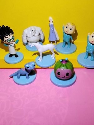 DeAgostini Disney Figures like new, set of 7 audio story characters