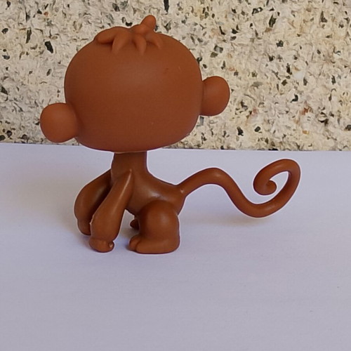 Littlest Pet Shop Hasbro figure like new