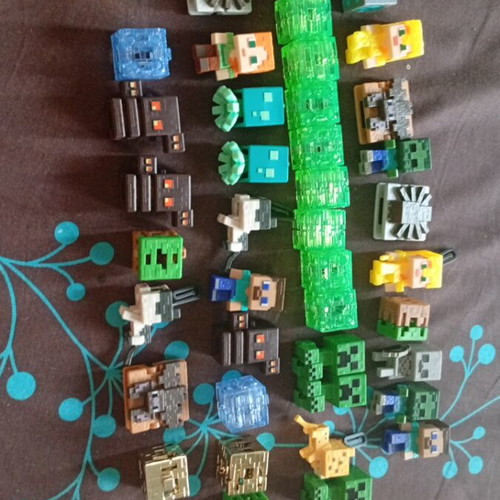 Kinder Joy set of 42 Minecraft figures