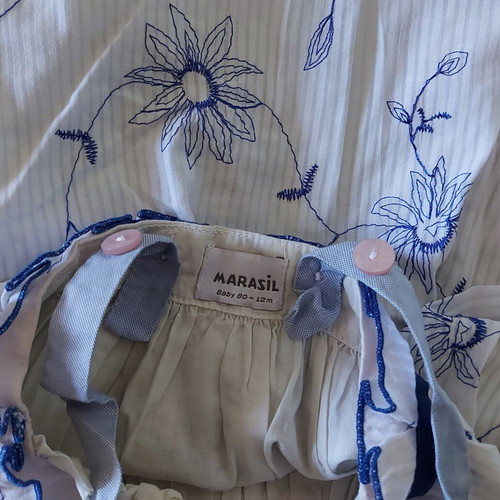 Dress Marasil used for 12 months adjustable straps