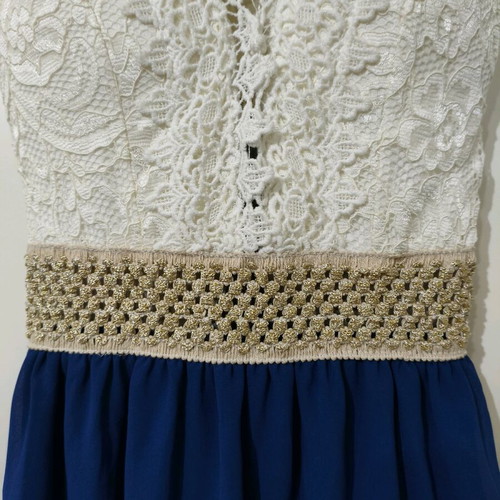 Sleeveless dress like new with white lace bust and blue skirt