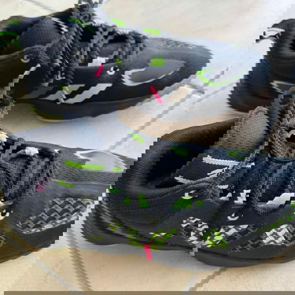 Αθλητικά παπούτσια Adidas  Νούμερο 40 (boys clothes) (girls clothes) (shoes)