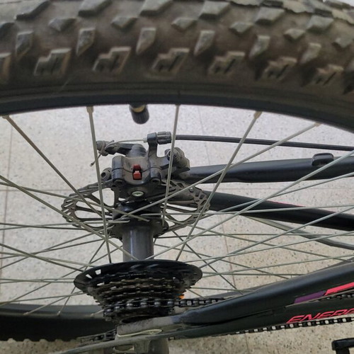 Energy Enigma SL 27.5" mountain bike with disc brakes, like new