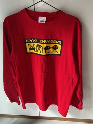 Long-sleeve Space Invaders shirt used, red, size M, 100% cotton