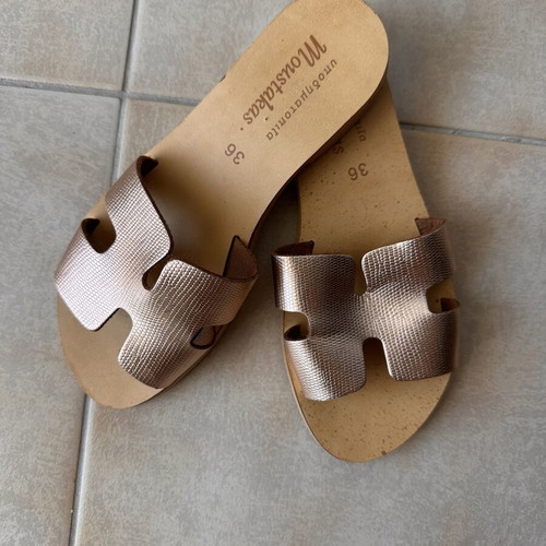 Pink gold sandals like new, size 36 narrow fit