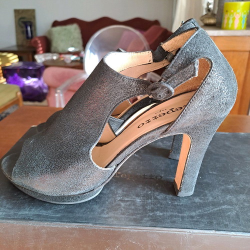 Repetto black leather sandals used, size 36