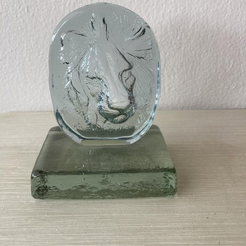 Decorative glass lion like new