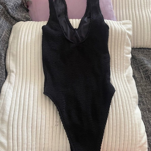 Forever 21 one-piece swimsuit small black crinkle knit bubble texture like new