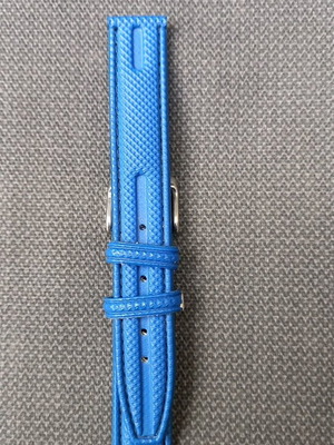 Waterproof plastic watch strap blue electric new, size 16
