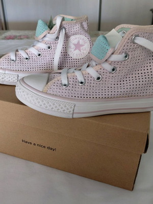 Converse boots new, size 29, pink with perforated design