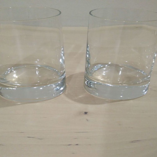 Whiskey Glasses set of 8 like new, collectible