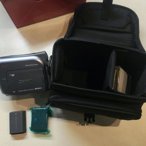 Canon MV900 MiniDV new in box