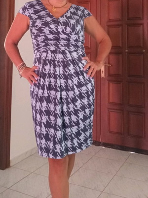 Elegant dress Kay Unger size 8/M, like new
