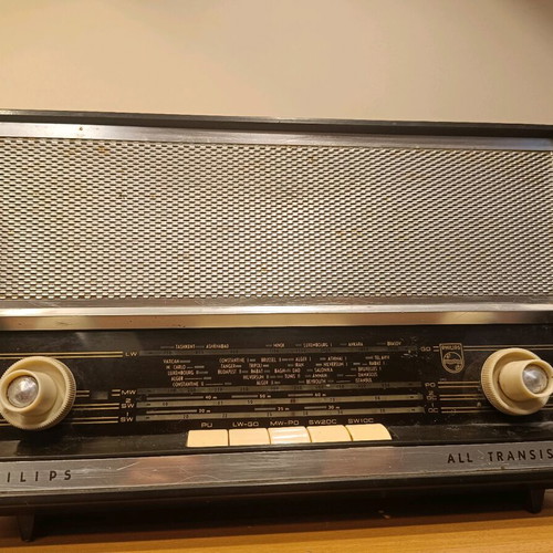 Philips antique radio used, non-functional