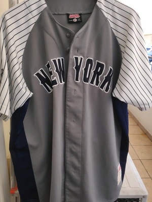 New York Yankee XL jersey new authentic
