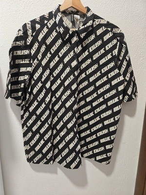 Billie Eilish shirt like new, size S, black and white