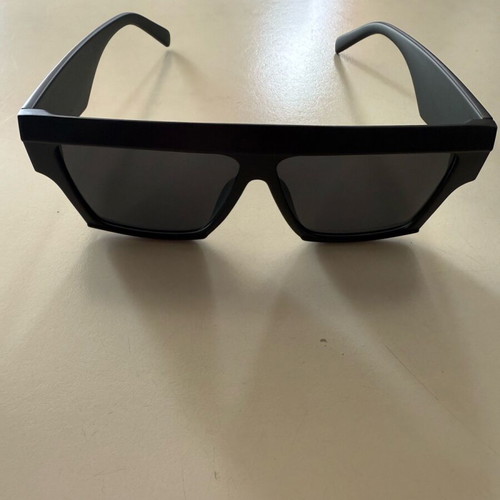 Large mask-style matte black sunglasses like new