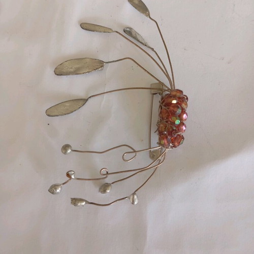 Handmade pin like new, gray, with movable twigs